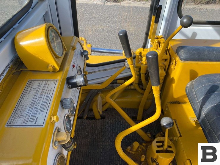 caterpillar-d4d-image-45