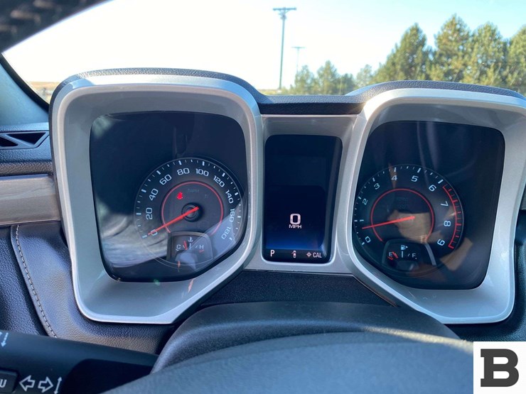 2014-chevrolet-camaro-ss-convertible-image-32