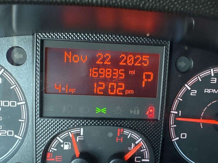 2018-ram-promaster-1500-image-19