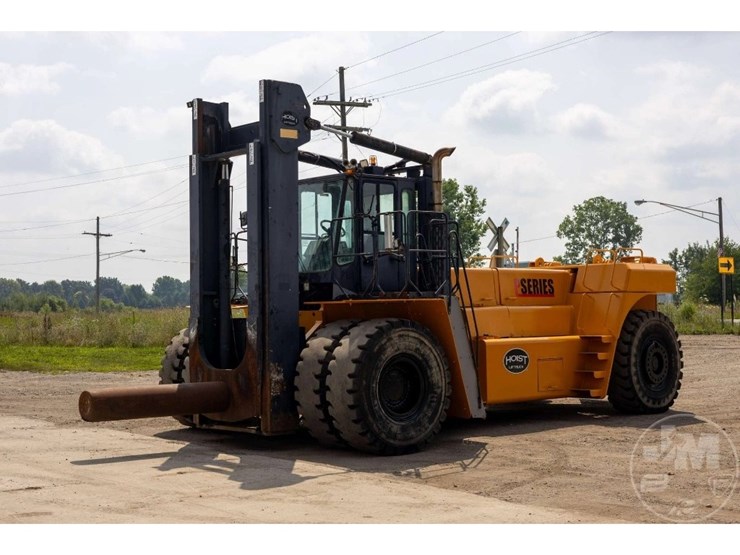 offsite-2010-hoist-p800at-80,000-rough-terrain-forklift-image-1