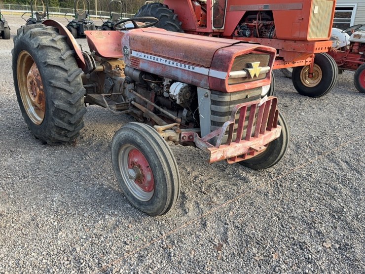 massey-ferguson-135-image-3