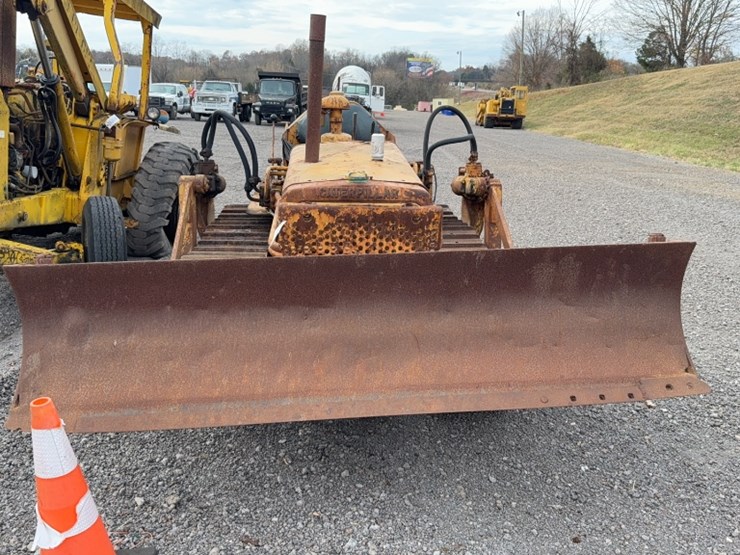 caterpillar-d2-image-2