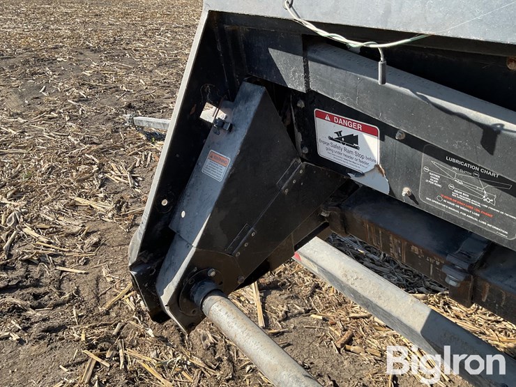 gleaner-1230-image-9