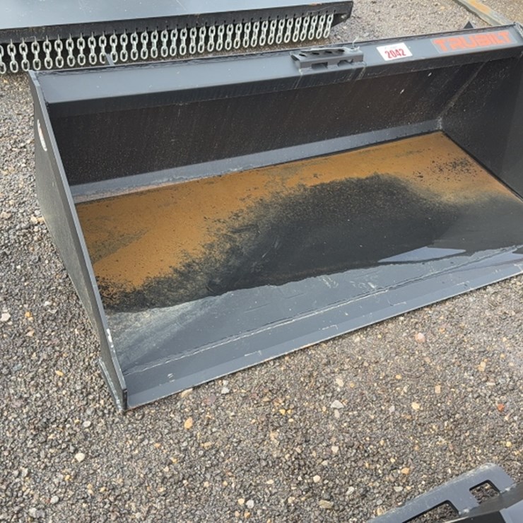 #2042 • TRUBILT 60" SKID STEER SMOOTH BUCKET
