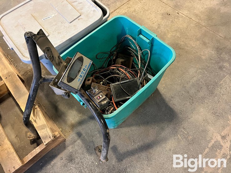 cake-feeder-scale-system-image-3