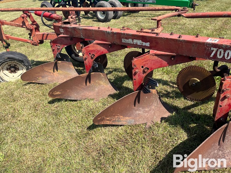 case-ih-700-image-20