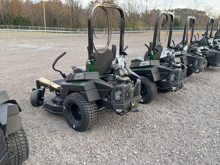 #3079-•-yakta-yxr-320-zero-turn-lawn-mower-image-10