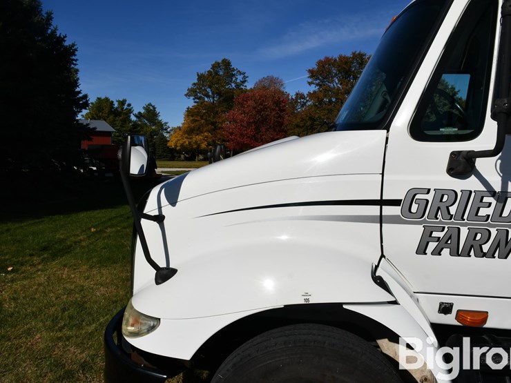 2006-international-8600-image-11