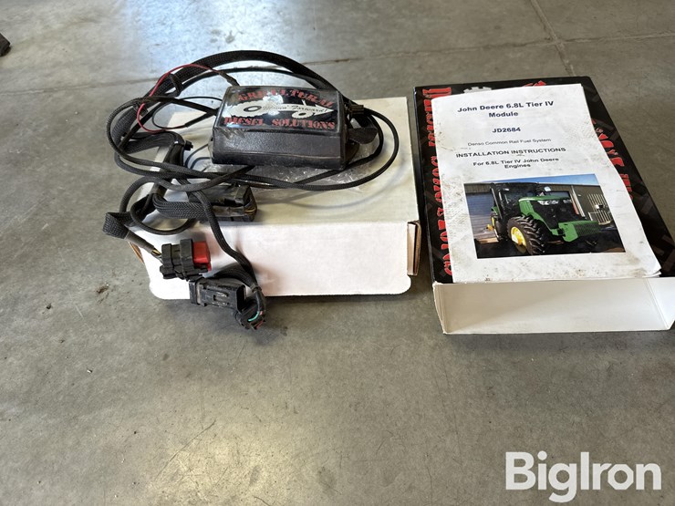 john-deere-r-image-8