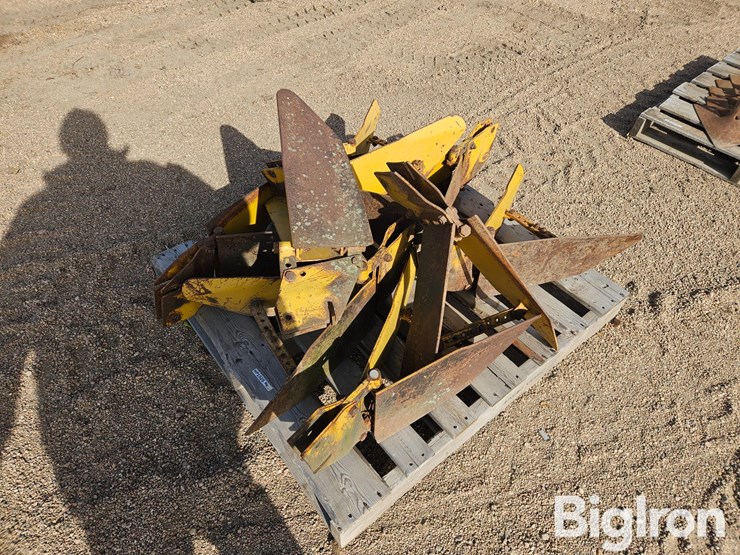 buffalo-cultivator/ridger-ridging-wings-image-7