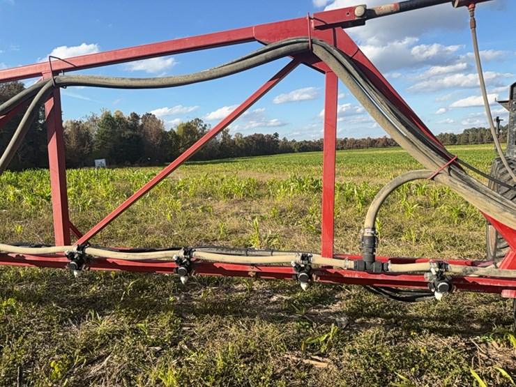 case-ih-3185-patriot-sprayer-image-39