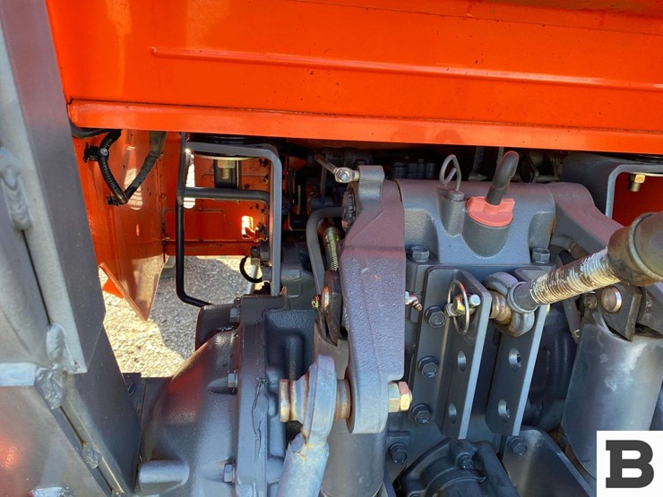 kubota-l4240d-tractor-image-22