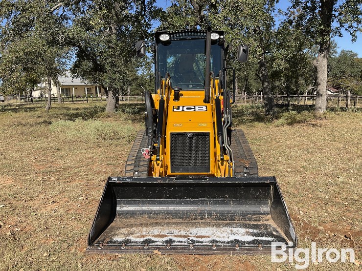 2020-jcb-1cxt-image-2