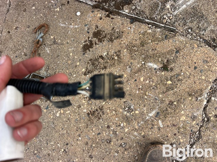 2019-sharp-manufacturing-6x12'-sa-sel-enclosed-trailer-image-12