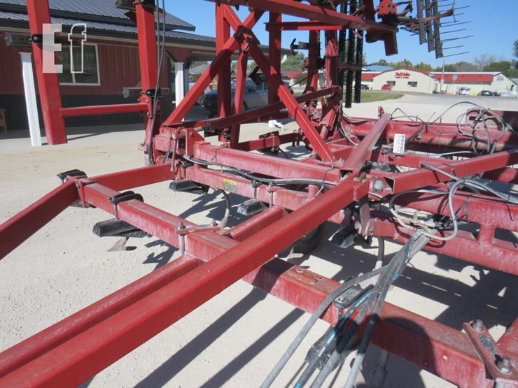 case-ih-4300-image-11