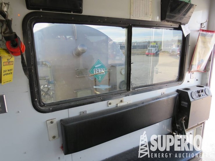 2006-cummins-qsx15-image-19