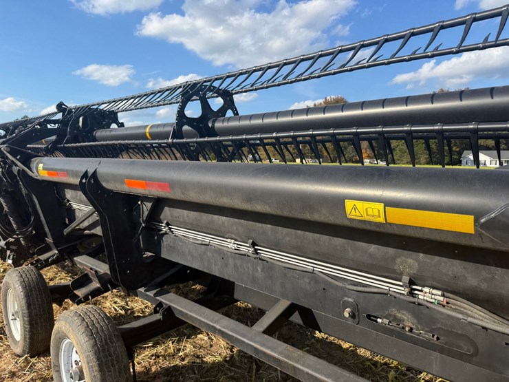 2014-macdon-40-foot-flex-draper-head----header-cart-not-included-image-21