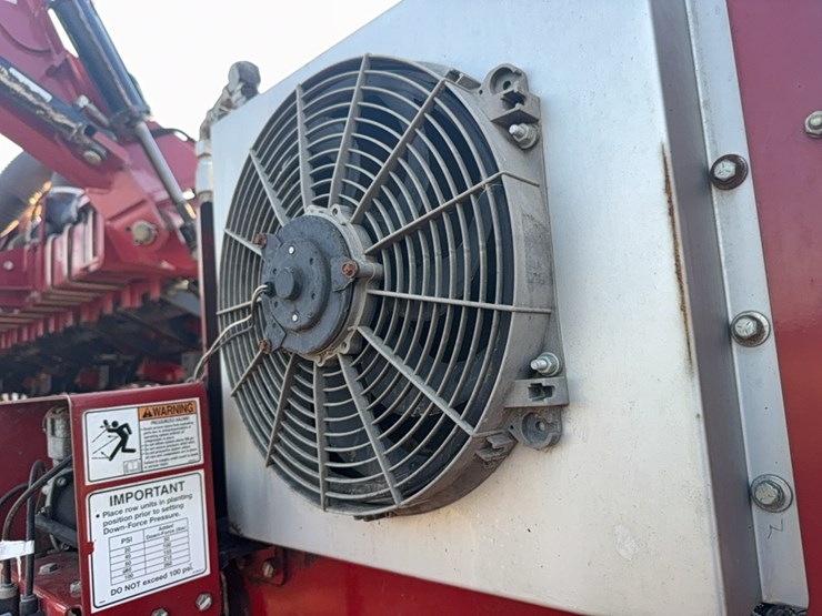 case-ih-1240-image-7