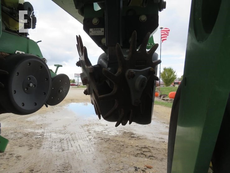 2012-john-deere-1770nt-image-9