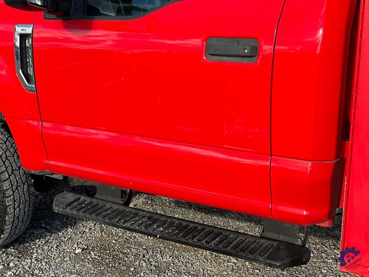 2017-ford-f350-xl-image-19