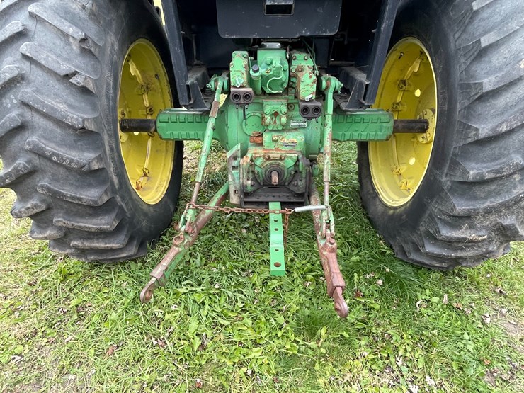 john-deere-4040-image-16