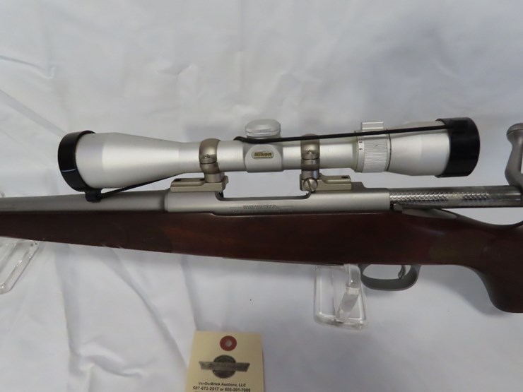 winchester-model-70-classic-stainless-sa-.270win-bolt-action-rifle-image-2