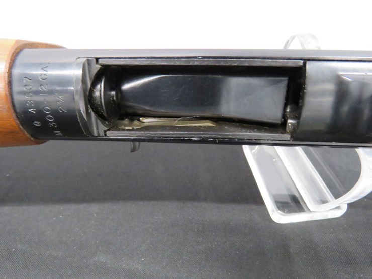 winchester-model-300-semi-auto-12-gauge-shotgun-image-7