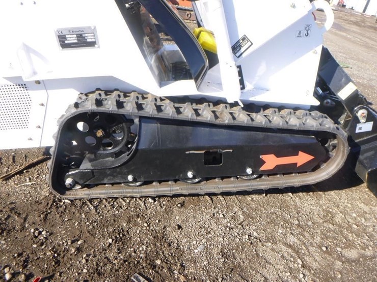 2025-bison-tele-bt360w-skid-steer-track-loader-image-18