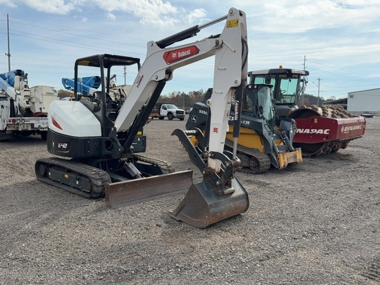 2021-bobcat-e42-image-3