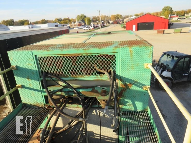 2015-caterpillar-c9-image-17