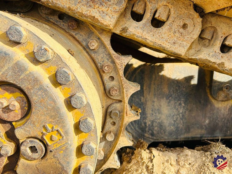 2005-caterpillar-d8t-image-49