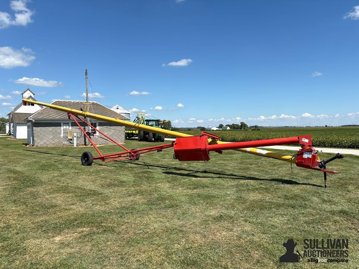 westfield-mk80-61-8"x61'-swing-away-auger-image-3