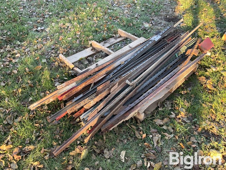 pallet-of-t-posts-image-6