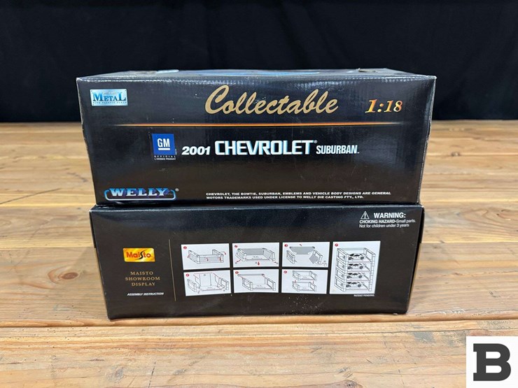 welly-replica-2001-chevrolet-suburban-1:18-scale,-maisto-replica-mercedes-benz-s-class-1:18-scale-image-4