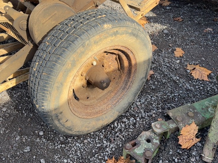 john-deere-7-image-4