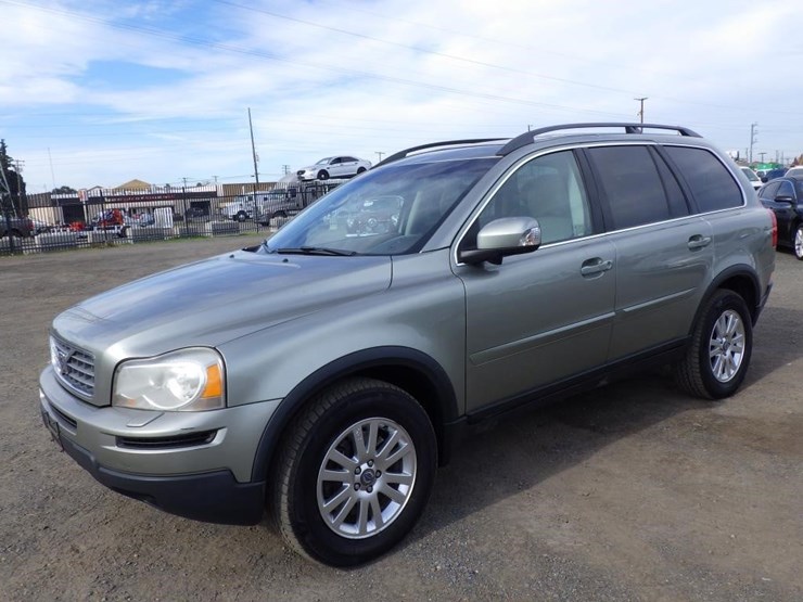 2008-volvo-xc90-image-1