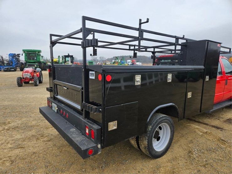 2016-ford-550-image-20