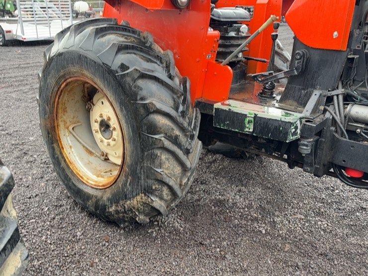 #3056-•-allis-chalmers-tractor-image-7