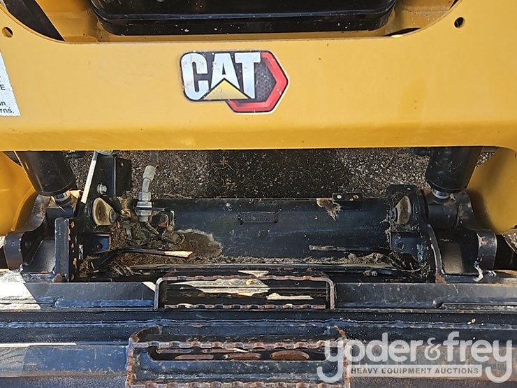2023-caterpillar-259d3-image-13