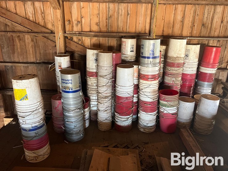 five-gallon-buckets-image-1