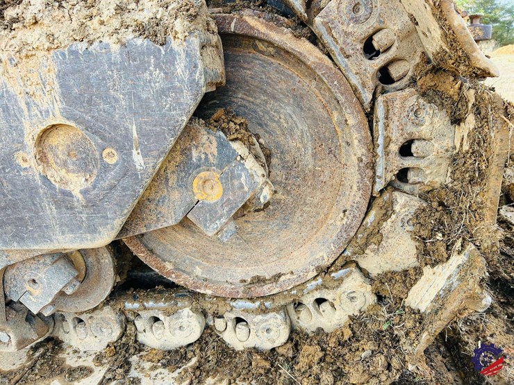 2005-caterpillar-d8t-image-31