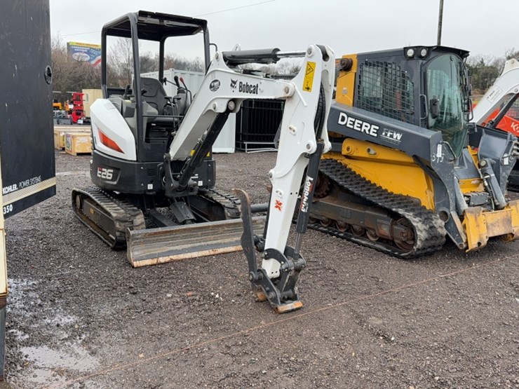 2023-bobcat-e26-image-3