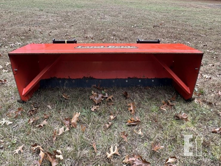 land-pride-spl0560-snow-pusher-image-3