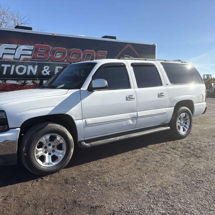 2005 CHEVROLET SUBURBAN