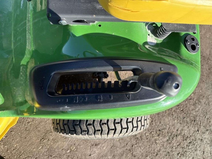 john-deere-d105-image-13