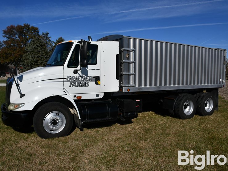 2006-international-8600-image-1
