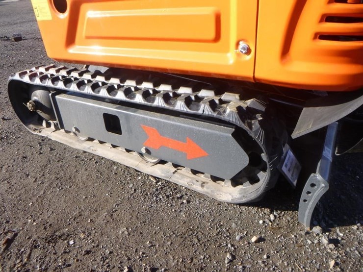 blt-319-hydraulic-excavator-image-22