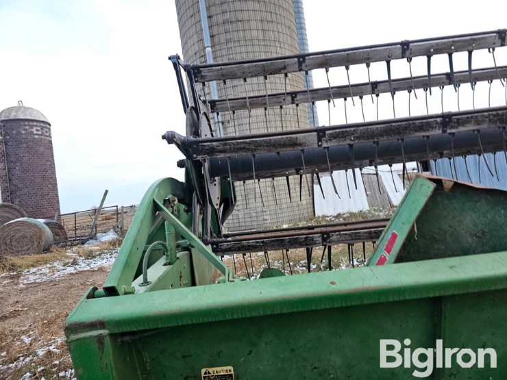 john-deere-224-image-10