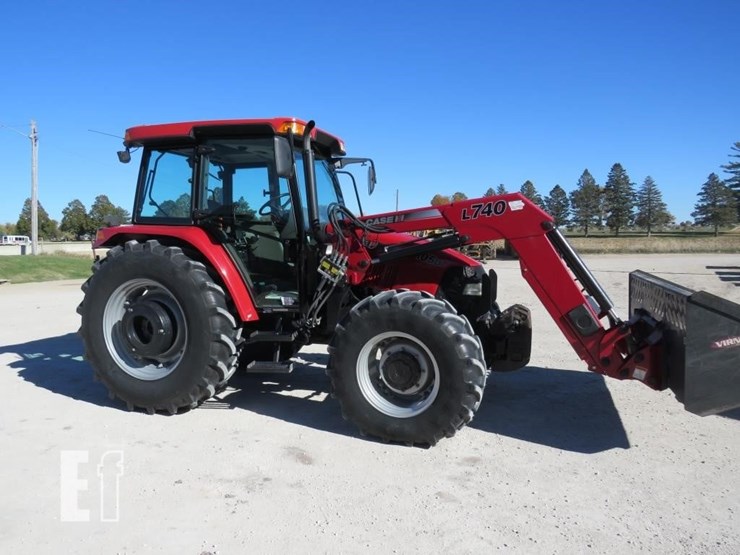 case-ih-farmall-105u-image-2