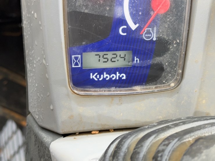 kubota-svl65-2-image-14